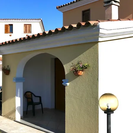 Con Piscina A Sos Alinos * Cala Liberotto