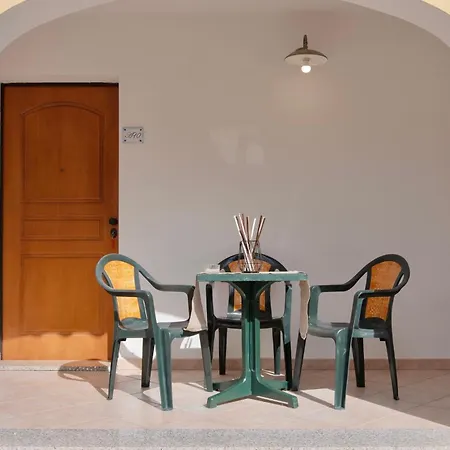 Aparthotel Con Piscina A Sos Alinos Cala Liberotto