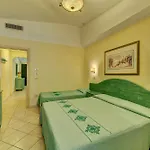 Cala Viola 3*