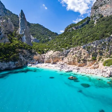Con Piscina A Sos Alinos * Cala Liberotto