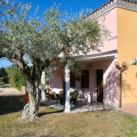 Con Piscina A Sos Alinos * Cala Liberotto