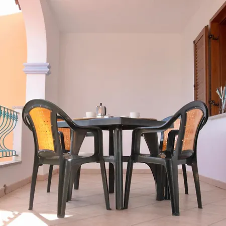 Aparthotel Cala Viola 3*