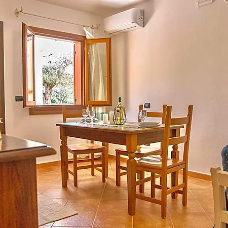 Lejlighedshotel Cala Viola 3*