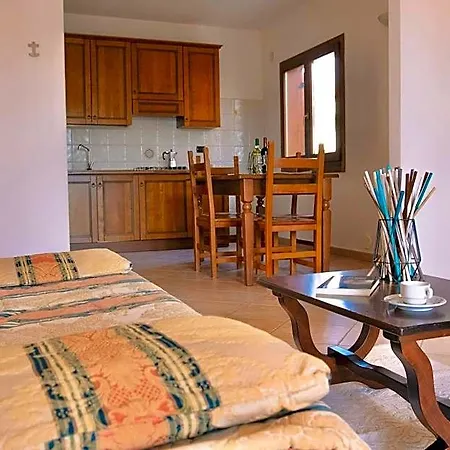 Cala Viola Lejlighedshotel 3*