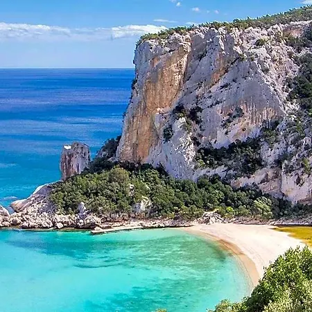 Cala Viola 3*