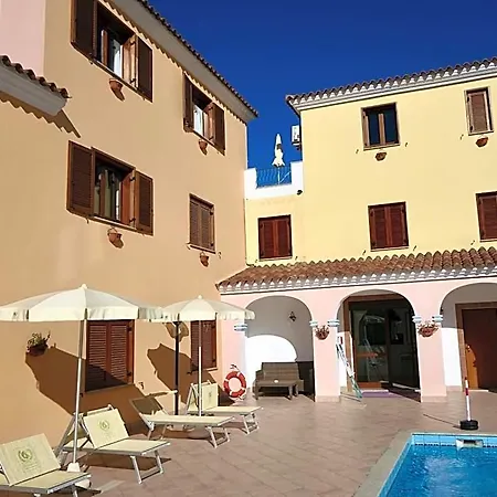 Cala Viola Apart Otel 3*