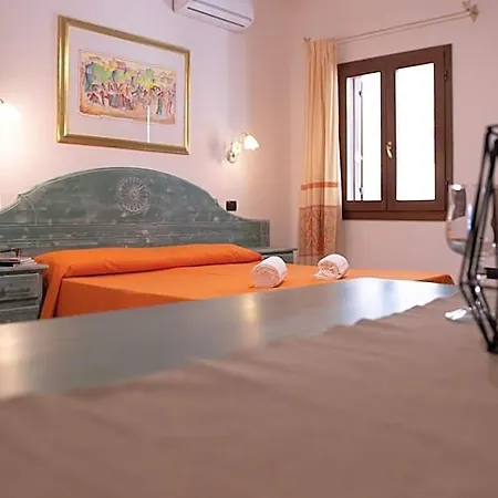 Cala Viola 3*