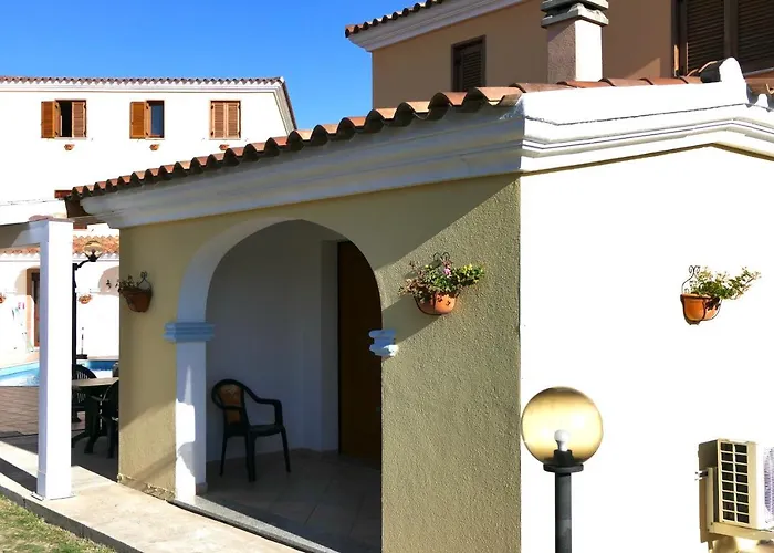 Con Piscina A Sos Alinos 3* Cala Liberotto