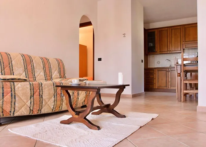 Con Piscina A Sos Alinos 3*