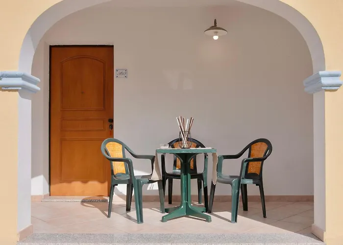 Apartmanhotel Con Piscina A Sos Alinos Cala Liberotto