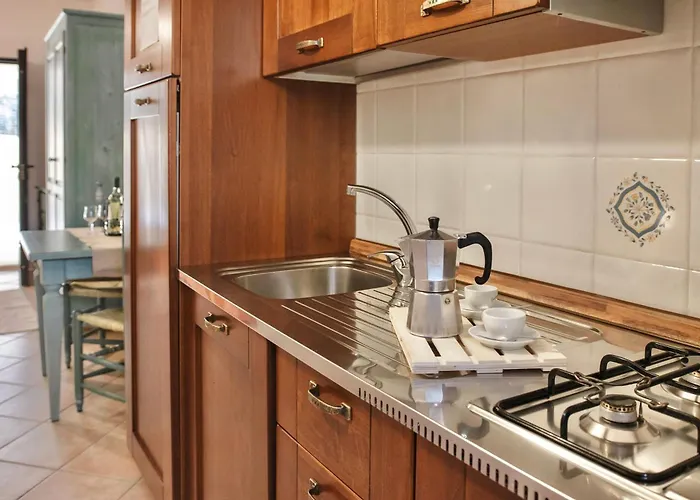 Con Piscina A Sos Alinos 卡拉·利贝罗托