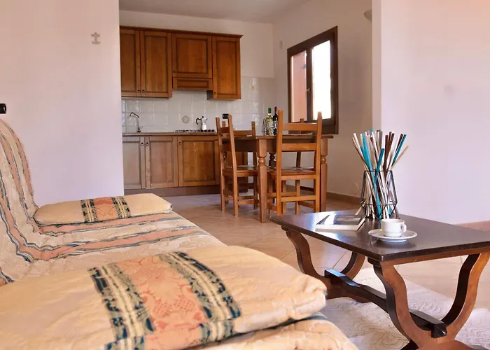 Con Piscina A Sos Alinos Apartmanhotel
